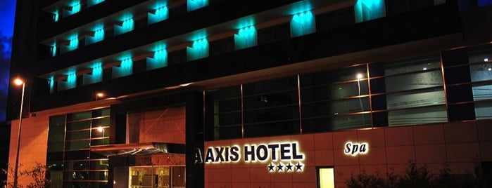 Axis Porto Business & SPA Hotel is one of Lieux qui ont plu à Marta.