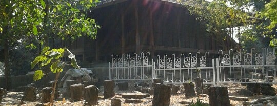 Makam Sunan Drajat is one of My Memory Places.