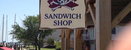 Poor Richard's Sandwich Shop is one of สถานที่ที่บันทึกไว้ของ h.