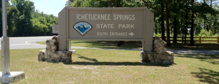 Ichetucknee Springs State Park - South Gate is one of Elle 님이 좋아한 장소.