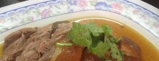Kha Moo Bang Wa is one of กิน กิน ร้านอาหาร รอบกรุงเทพ.