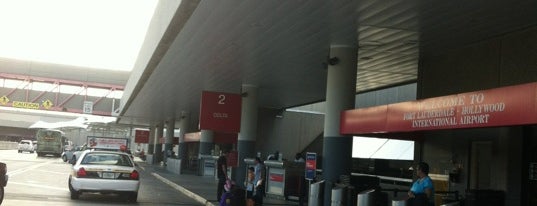 Fort Lauderdale-Hollywood Uluslararası Havalimanı (FLL) is one of Flyin' Around the Globe.