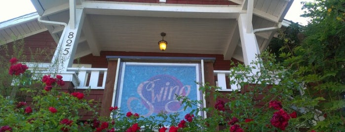 Swing Wine Bar is one of สถานที่ที่ Cusp25 ถูกใจ.