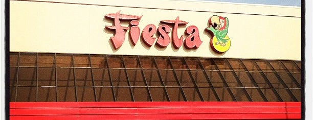 Fiesta Mart Inc is one of Locais curtidos por Henoc.