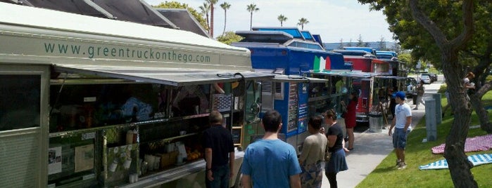 Food Trucks is one of Lugares guardados de Vrutti.