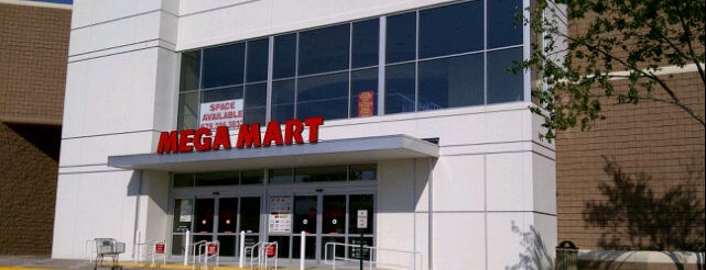 Mega Mart is one of สถานที่ที่ Adan ถูกใจ.