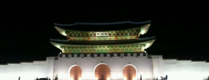 Gwanghwamun is one of For Seoul trip.