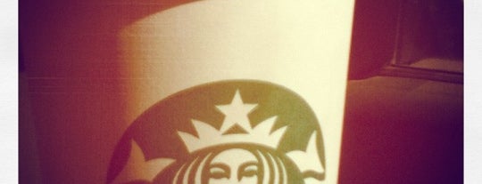 Starbucks is one of Reuniones Club de Lectura (Playas de Tijuana).
