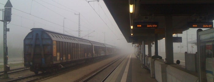 Bahnhof Ingolstadt Nord is one of สถานที่ที่ Mahmut Enes ถูกใจ.
