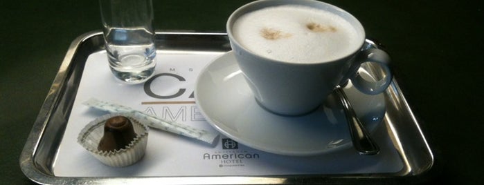 Café Américain is one of Tempat yang Disimpan Kübra.