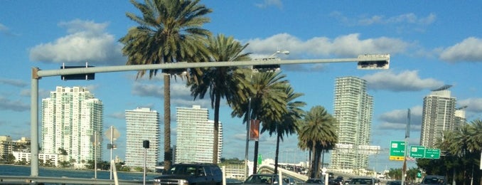 South Beach is one of Wrestlemania 28/Miami, Florida.