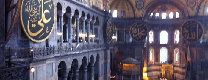 Ayasofya is one of TOP SIGHTS&ATTRACTIONS of ISTANBUL for TRAVELLERS.