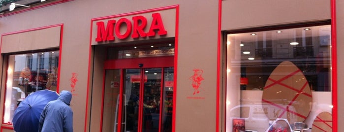 Mora is one of Paris.