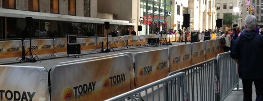 TODAY Show is one of Tempat yang Disimpan Tracy.