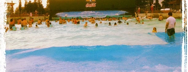 The Wave Pool is one of Tempat yang Disukai Chelsea.