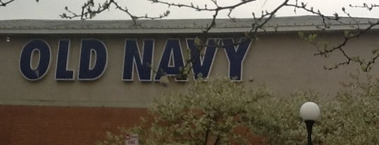 Old Navy is one of Orte, die Meidy gefallen.
