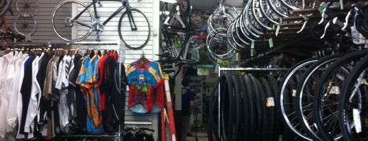 Avenue Cyclery is one of Hello, San Francisco.