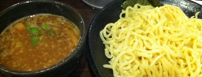 つけ麺 雀 is one of なんば周辺のラーメンまたは麺類店.