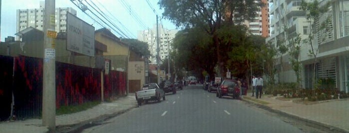 Avenida Doutor Cardoso de Melo is one of Vila Olimpia.