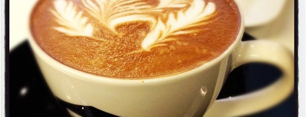This Is Cafe 藤枝店 is one of Design latte art.