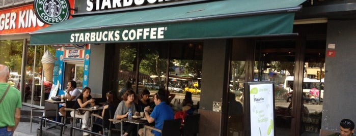 Starbucks is one of Orte, die Öznur gefallen.