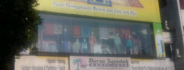 Bursa Sajadah is one of Jakarta 62.