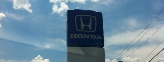 West Broad Honda is one of Jonathanさんのお気に入りスポット.