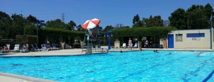 Blue Lake Swim Club is one of Neighborhood Pool Tour!.