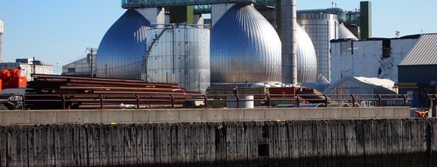 Newtown Creek Wastewater Treatment Plant is one of Brooklyn/Queens Waterfront.