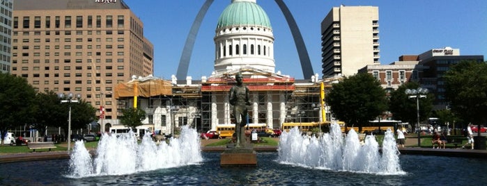 Kiener Plaza is one of St Louis, MO.