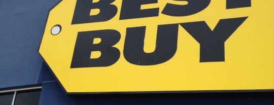 Best Buy is one of Dylanさんのお気に入りスポット.