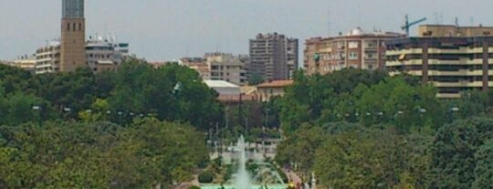 Parque José Antonio Labordeta - Parque Grande is one of สถานที่ที่บันทึกไว้ของ Arturo.