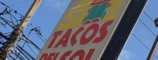 Tacos Del Sol is one of Lieux qui ont plu à Guillermo.
