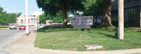 Smile Center is one of Micah 님이 좋아한 장소.