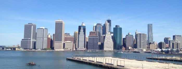 Brooklyn Bridge Park - Pier 4 is one of Orte, die Jonathan gefallen.