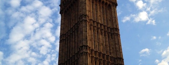 Big Ben (Torre Elisabeth) is one of London Calling.