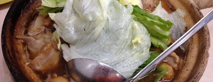 Teluk Pulai Pottery Bak Kut Teh (直落玻璃瓦煲肉骨茶) is one of Selangor.