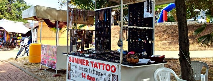 Tattoo and Nails is one of Camping Bijela Uvala.