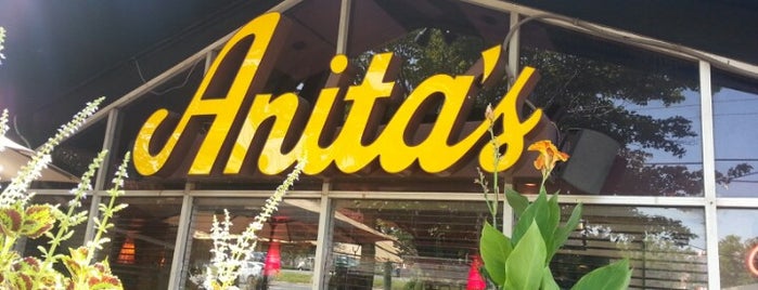 Anita's New Mexico Style Mexican Food is one of สถานที่ที่ Stya ถูกใจ.