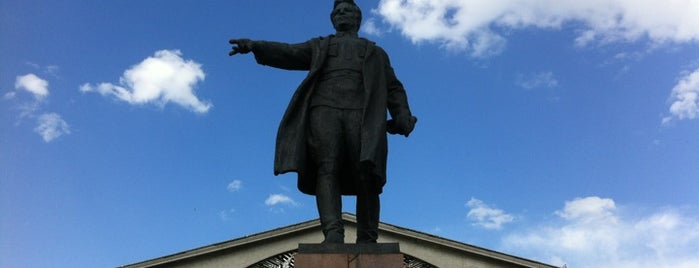 Памятник С.М. Кирову is one of Порталы.