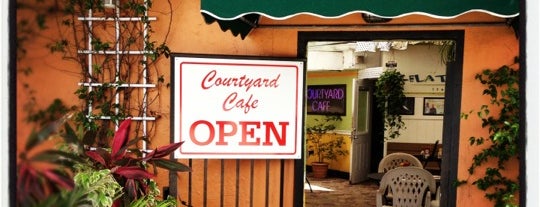 Courtyard Cafe is one of Floride 2015.