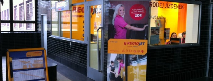 RegioJet is one of RegioJet - lounge, pokladny, zázemí.