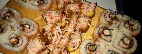 Maroma Sushi & Bar is one of Sushi caracas.