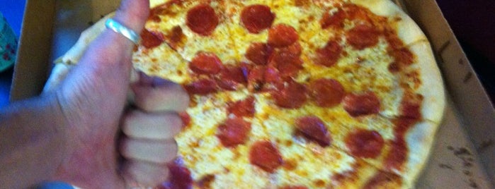 Leo's Pizza is one of #Chinito : понравившиеся места.