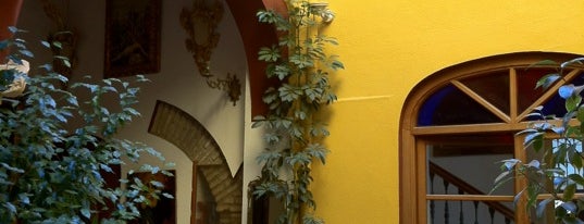 Hotel Mezquita is one of Donde comer y dormir en cordoba.