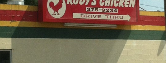 Rudy's Chicken is one of สถานที่ที่ The Boy ถูกใจ.