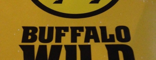 Buffalo Wild Wings is one of Locais curtidos por Σam.