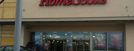 HomeGoods is one of Jenniferさんの保存済みスポット.
