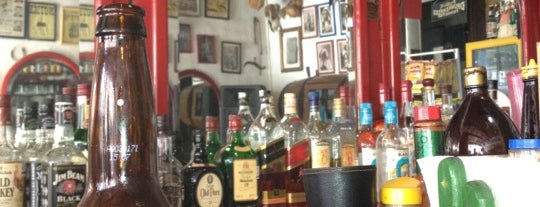 La Tía Bar & Club is one of Fabiolaさんのお気に入りスポット.