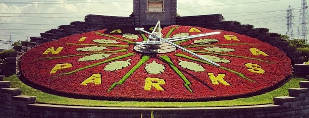 Floral Clock is one of Canada 2020.